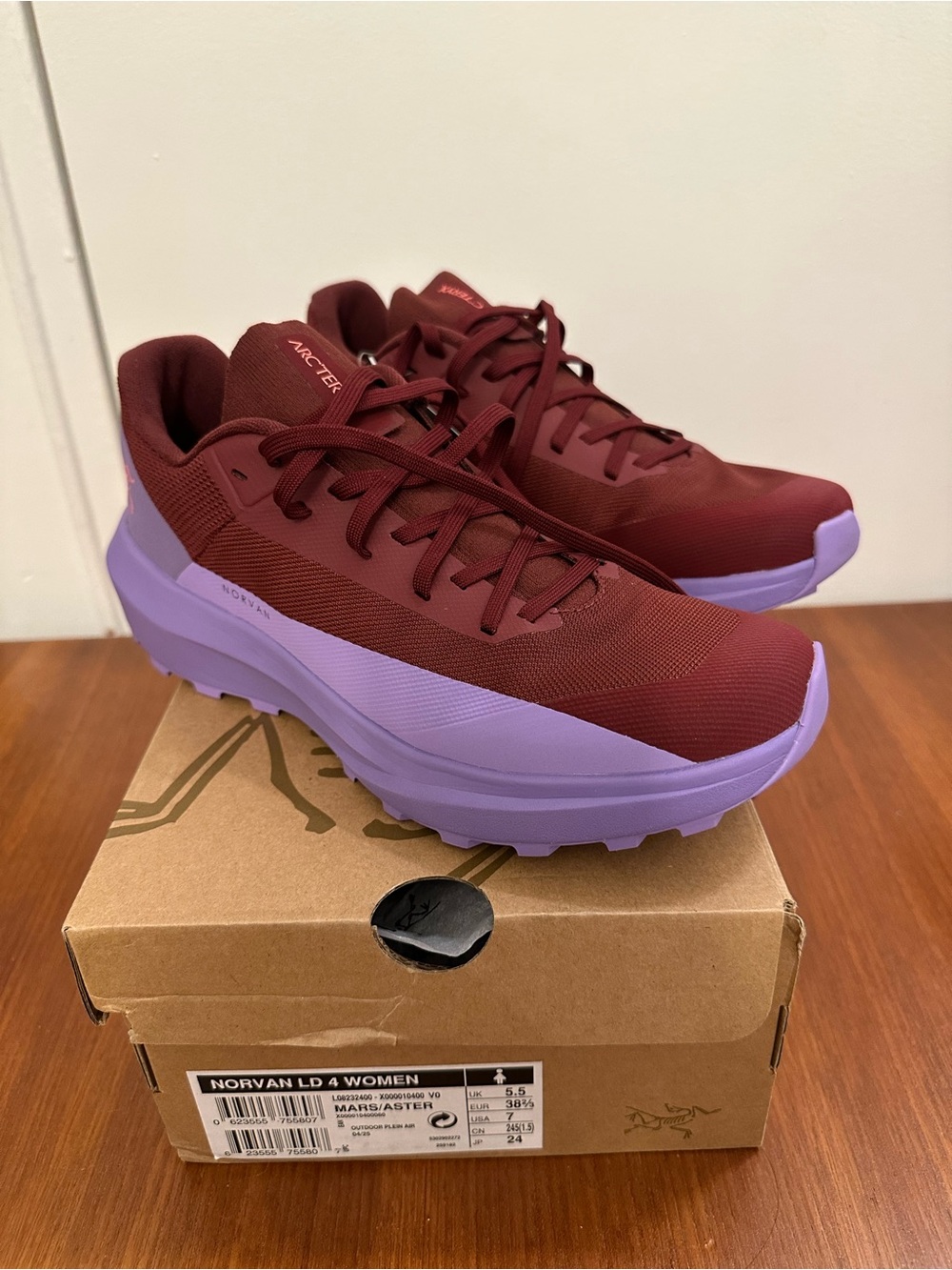 Arc'teryx Women's Trail Shoe - Burgundy Upper with Lavender Midsole